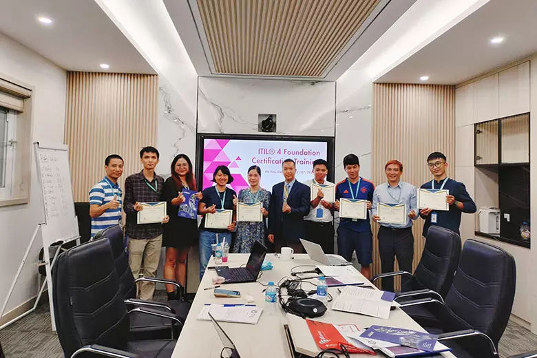 Bế giảng Khóa học ITIL 4 Foundation. Tổ chức tại Trường Quốc Tế BVIS, Hà Nội.
