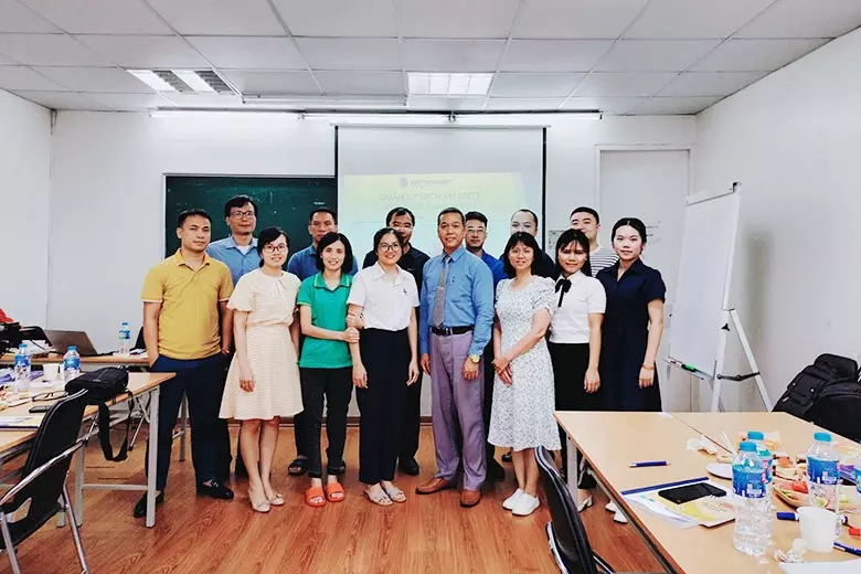 Lớp học quản lý CNTT Infochief